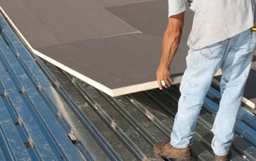 benefits of insulating East Torrington flat roofing